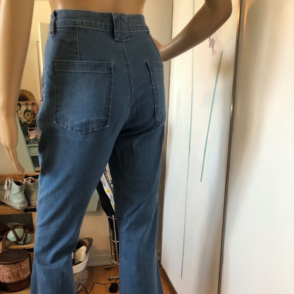Blue jeans - Picture 2 of 9
